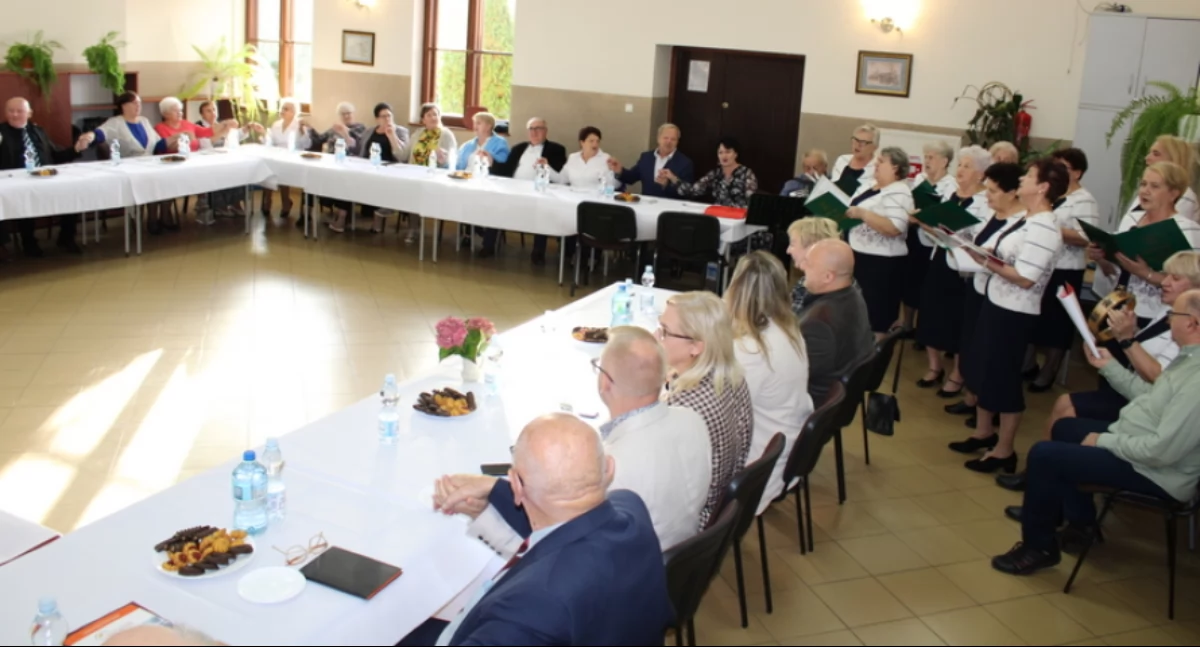 Edukacja, Seniorzy studiują - zdjęcie, fotografia