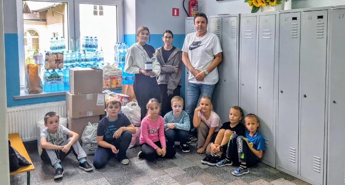 Edukacja, Pomagają wzorem patronki - zdjęcie, fotografia