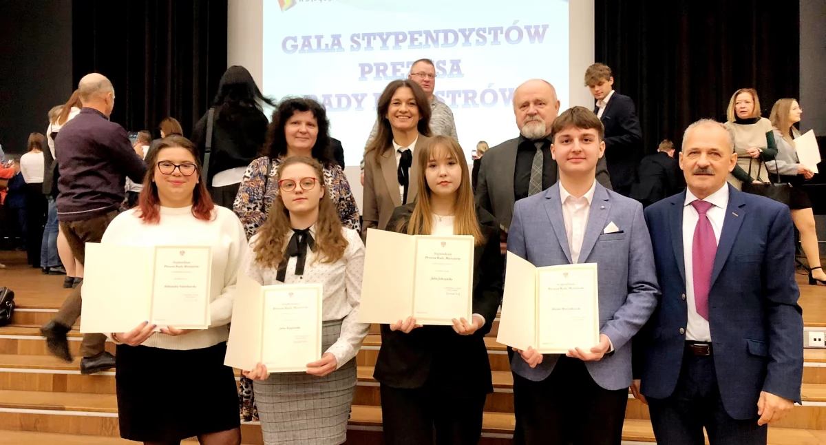 Edukacja, stypendystów premiera - zdjęcie, fotografia
