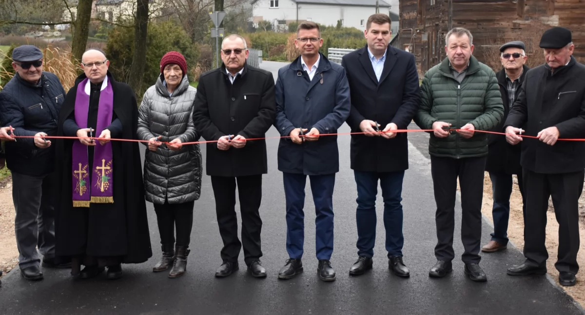 Inwestycje, Prawie nowej drogi - zdjęcie, fotografia