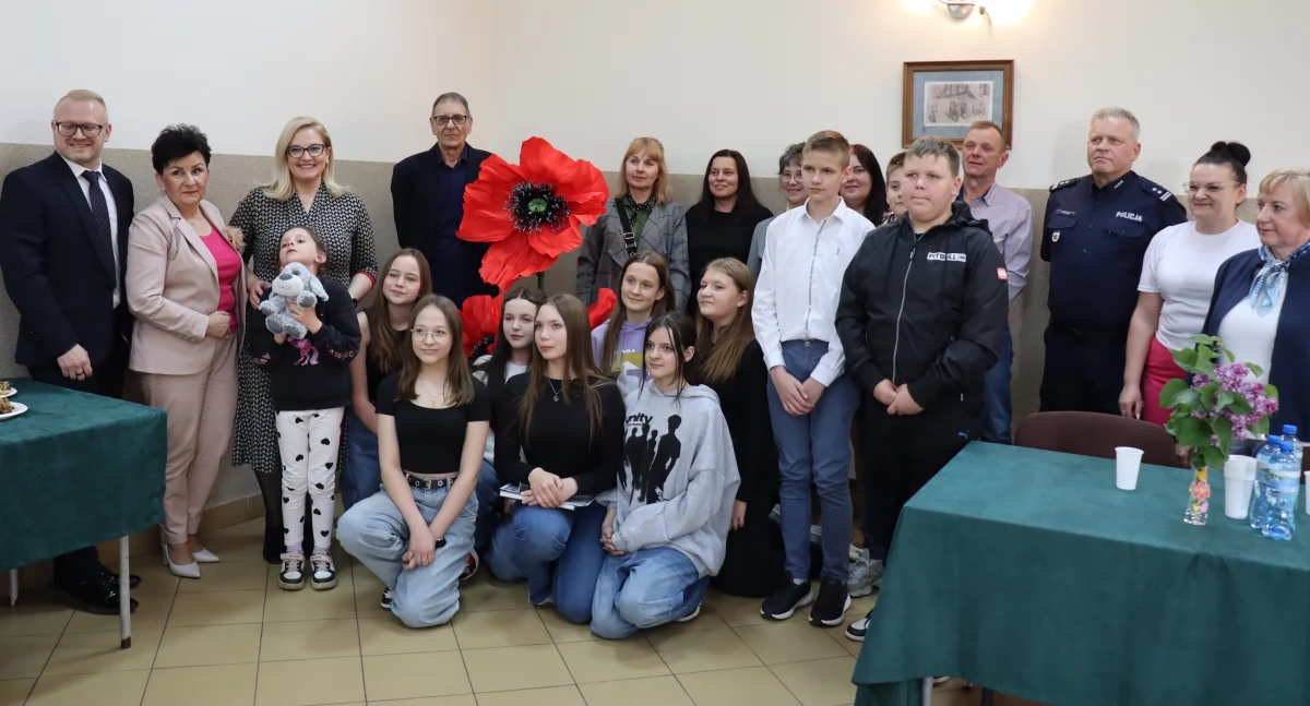Wydarzenia lokalne, pamięci rocznicy Zbrodni Katyńskiej - zdjęcie, fotografia