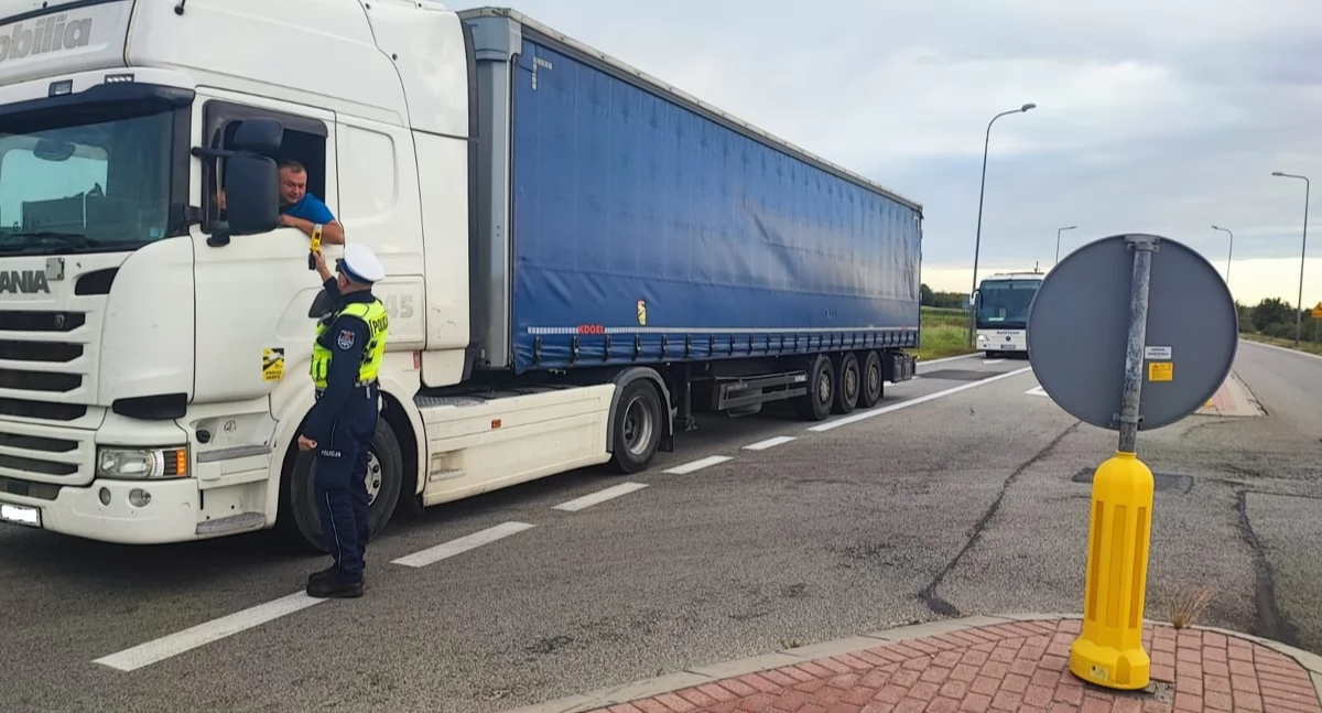 Kronika kryminalna, Tylko jeden podwójnym gazie - zdjęcie, fotografia