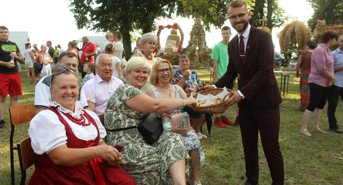 Wydarzenia lokalne, Podzielili chlebem Wielgiem [zdjęcia] - zdjęcie, fotografia
