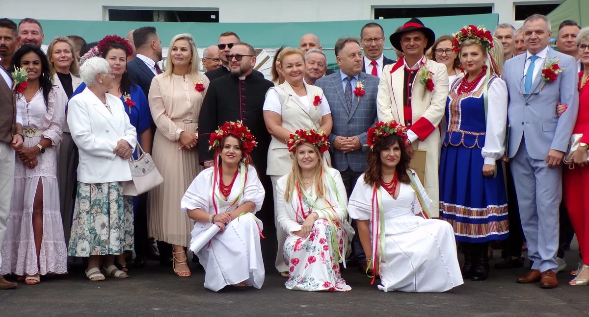 Wydarzenia lokalne, Nowocześnie tradycyjnych dożynkach [zdjęcia] - zdjęcie, fotografia