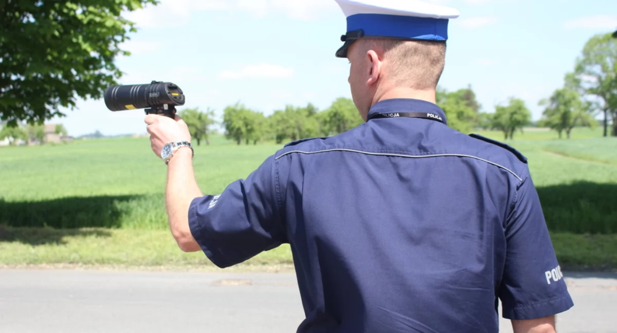 Kronika kryminalna, Pędził pięćdziesiątce Łochocinie Stracił prawko - zdjęcie, fotografia