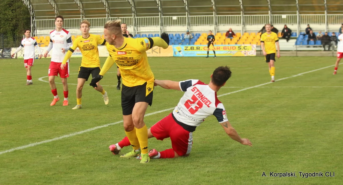 Piłka nożna, Lider mocny Tłuchowii [zdjęcia] - zdjęcie, fotografia
