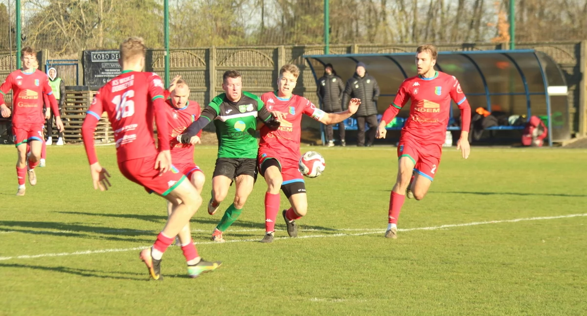 Piłka nożna, Wisła przezimuje czwartym miejscu [zdjęcia] - zdjęcie, fotografia