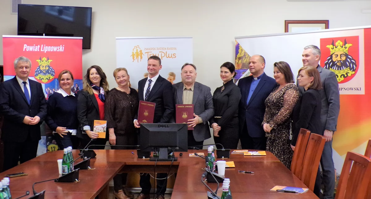 Samorząd Powiatowy, Przyjadą duże rodziny całej polski - zdjęcie, fotografia