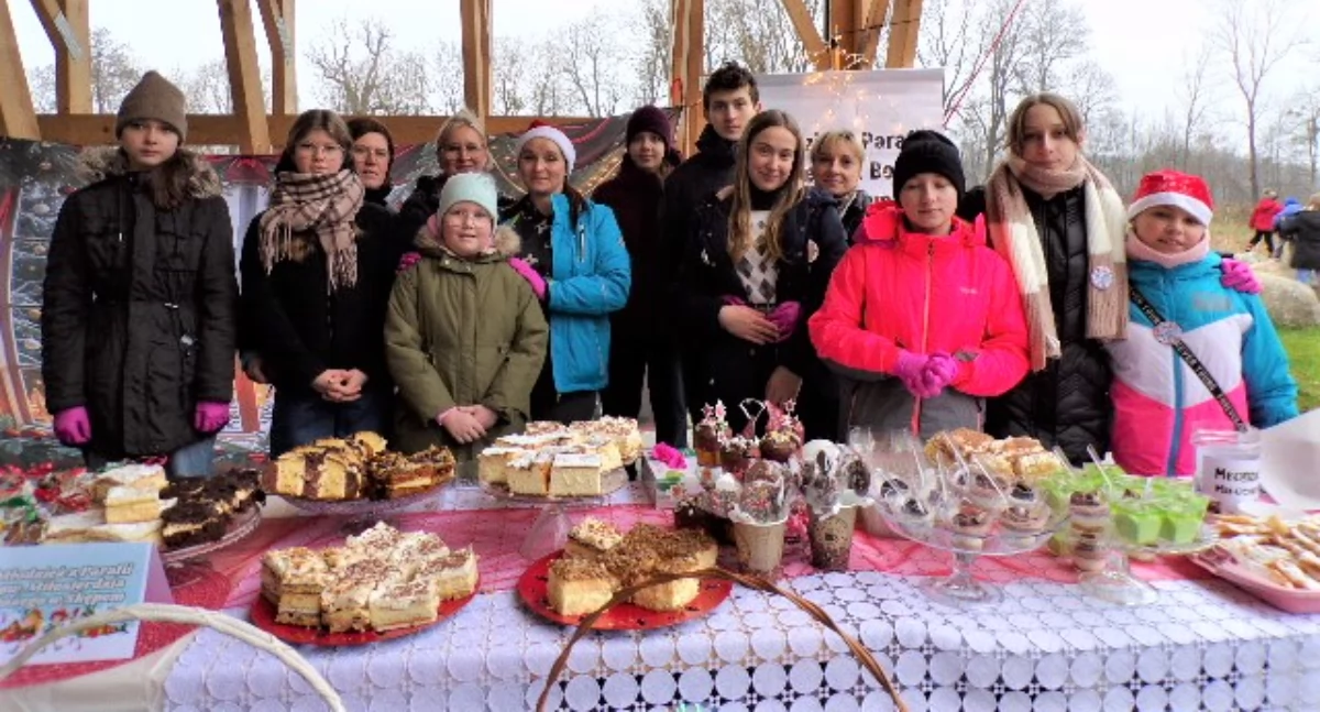 Wydarzenia lokalne, Debiuty świąteczne altany wigilia miejska - zdjęcie, fotografia
