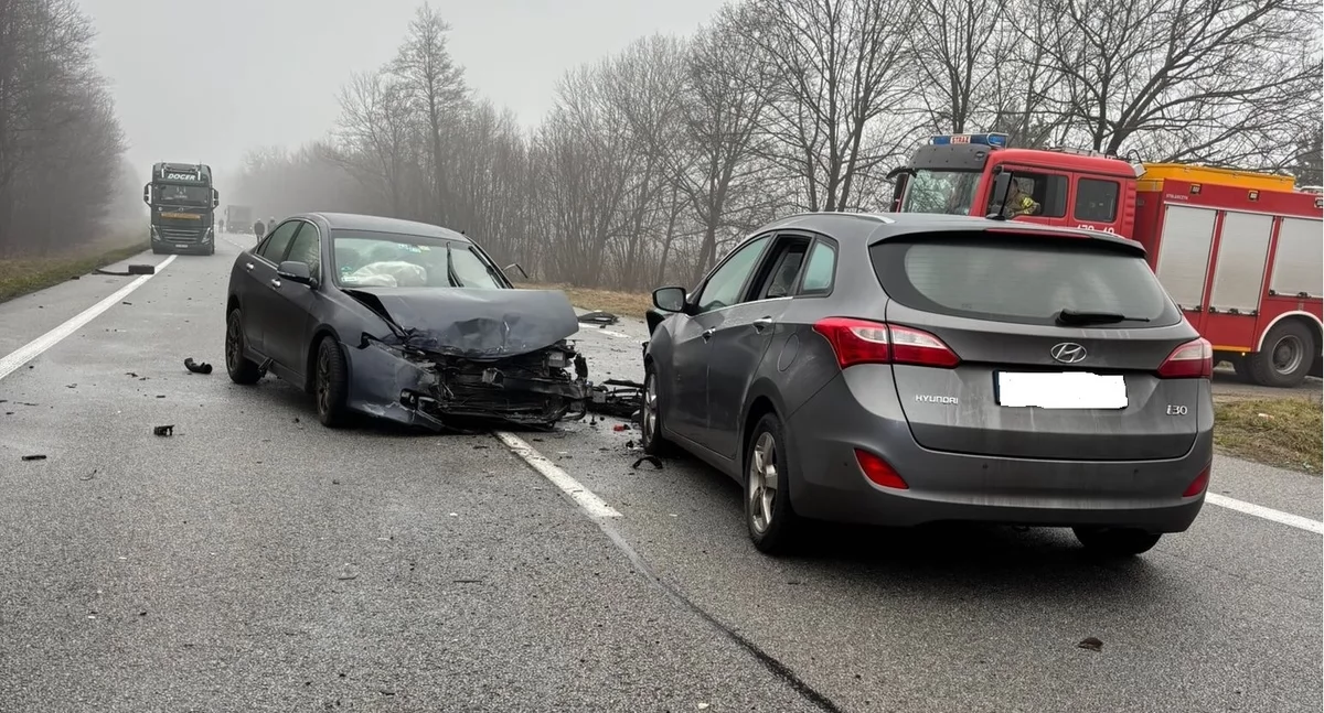 Wypadki, Karambol dziesiątce latka szpitalu - zdjęcie, fotografia
