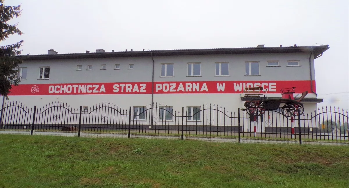 Interwencje, czyje błędy naprawia - zdjęcie, fotografia