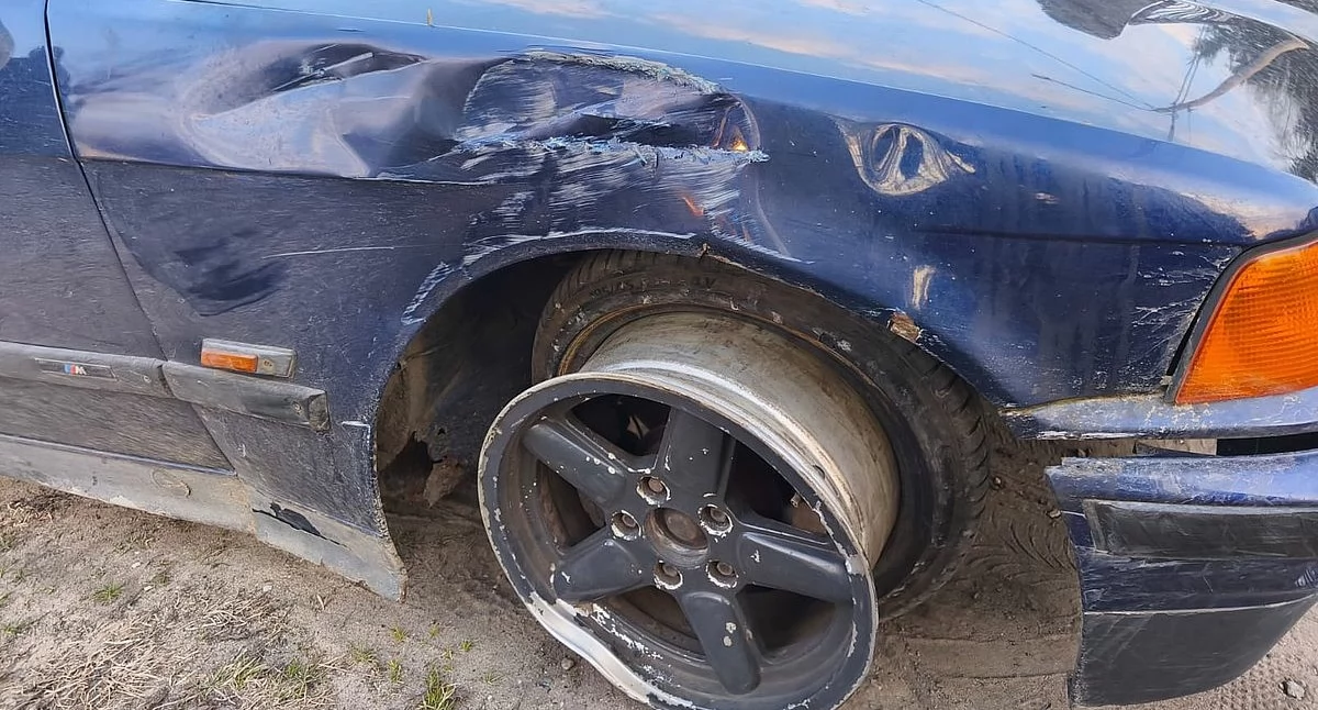 Wypadki, latek potrącił motocyklistę palił gumę - zdjęcie, fotografia