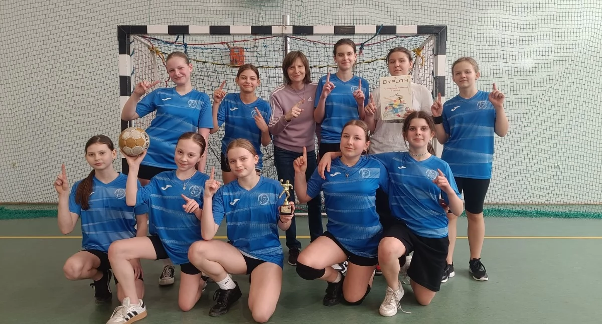 Wydarzenia lokalne, Rywalizacja młodych szczypiornistów - zdjęcie, fotografia