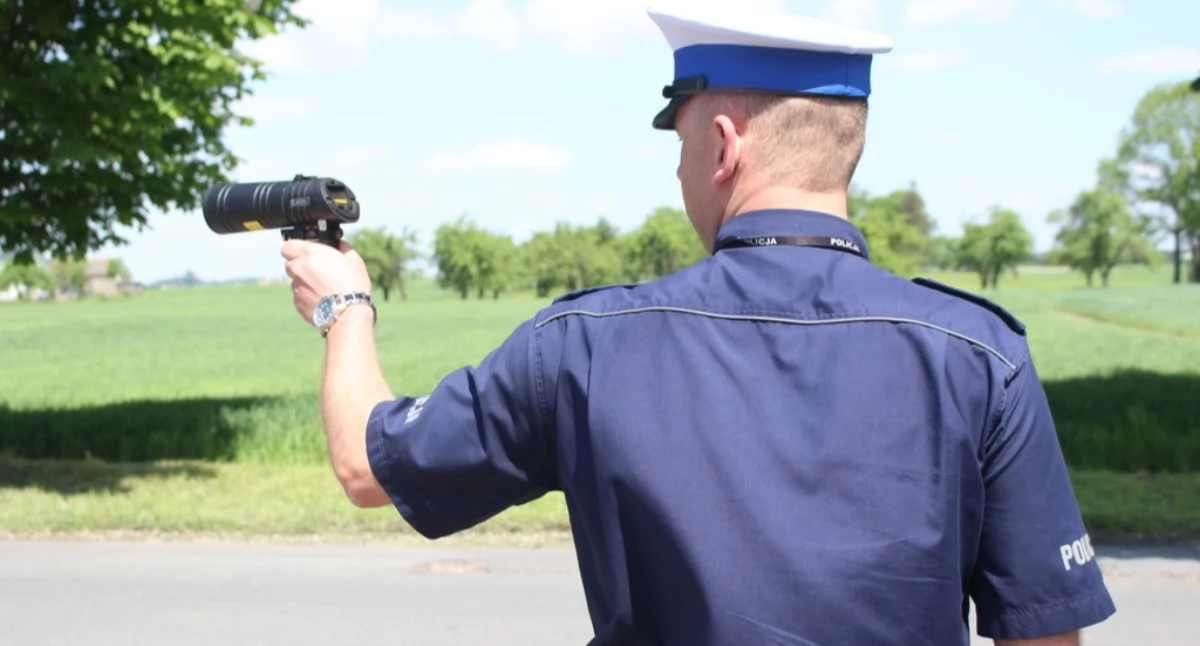 Kronika kryminalna, kierowcy pędzili przez Wielgie stracili prawko - zdjęcie, fotografia