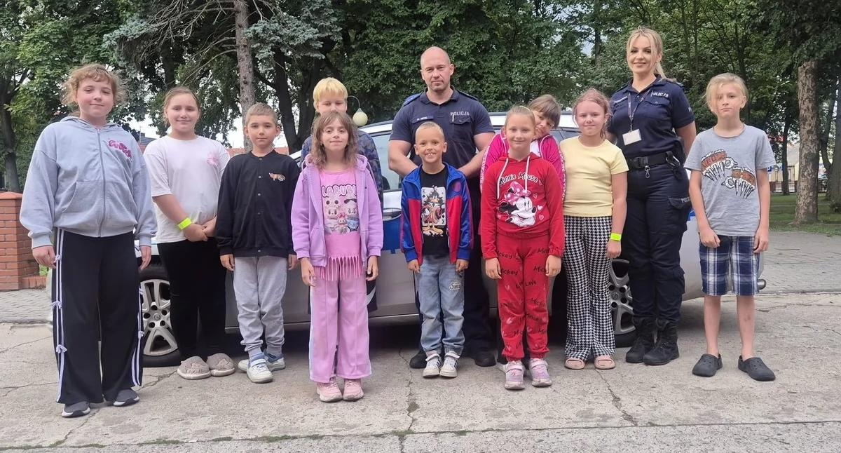 Komunikaty i profilaktyka, Policjanci edukowali najmłodszych Bobrownik - zdjęcie, fotografia