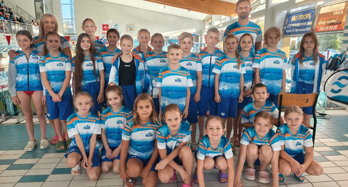Sporty wodne, Pływacy Lipno podium Rypinie - zdjęcie, fotografia