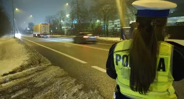 Na drogach ślisko, a i tak jeżdżą za szybko
