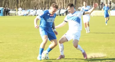 Tłuchowia się postawiła, ale to Zawisza wygrał 1:0 [zdjęcia]